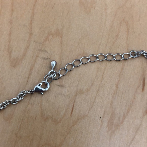 Fashionable necklace with rhinestone design - Picture 3 of 4